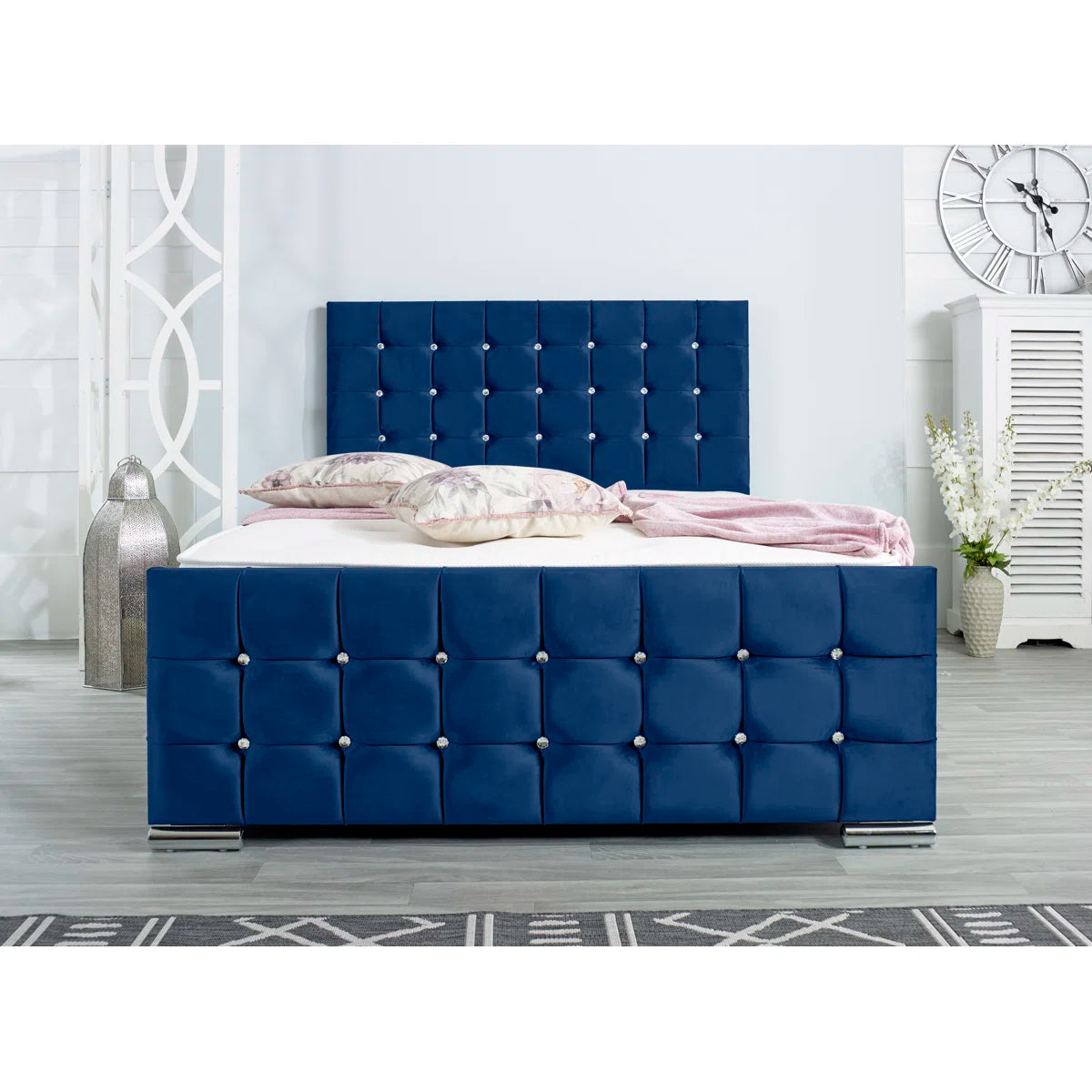 Melandra Upholstered Beds
