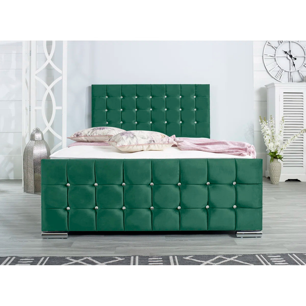 Melandra Upholstered Beds