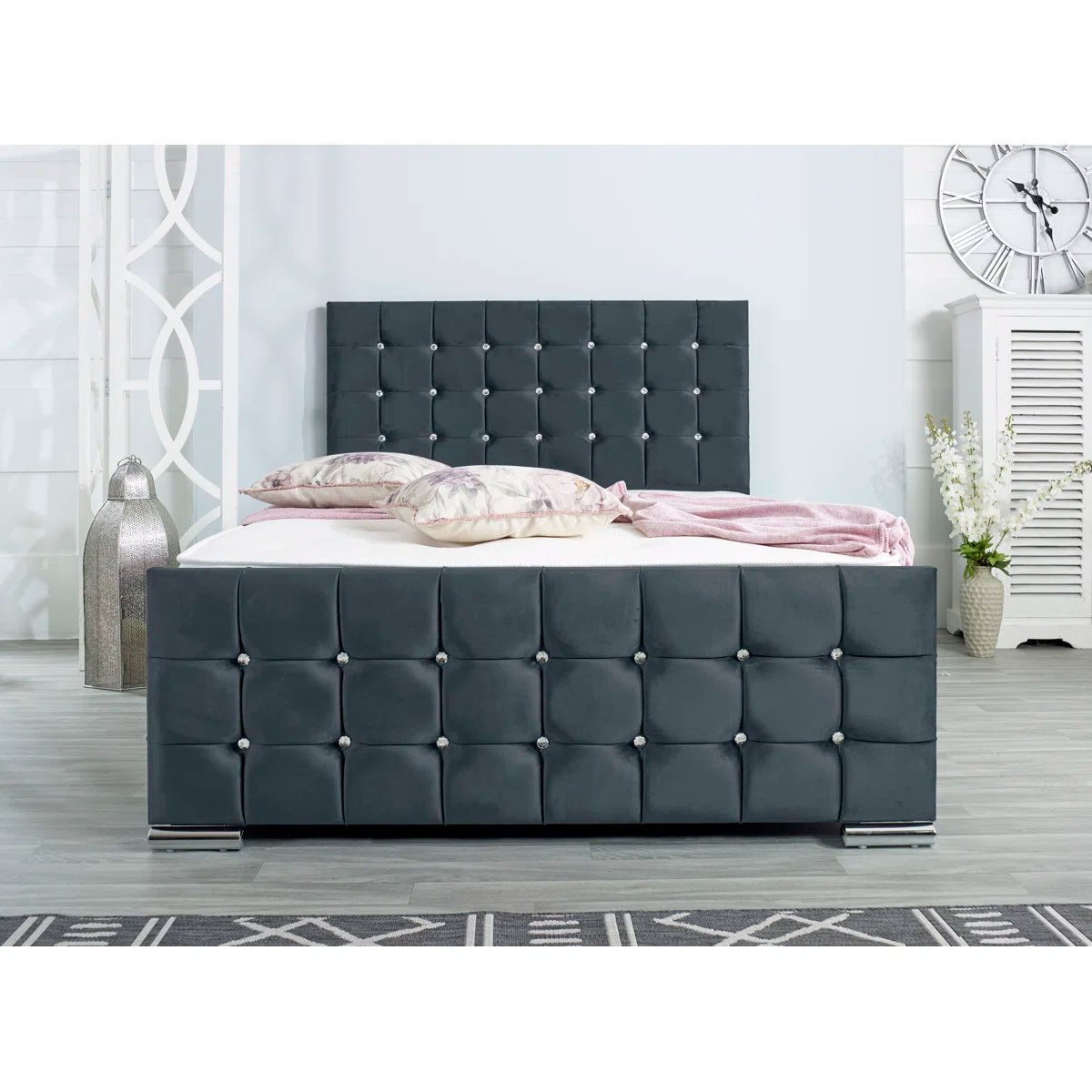 Melandra Upholstered Beds